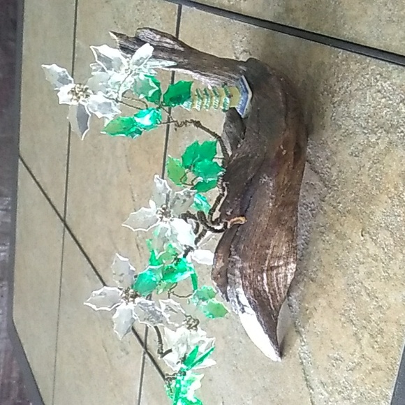 Vintage Handmade Wire Art Tree on Driftwood - Picture 6 of 7